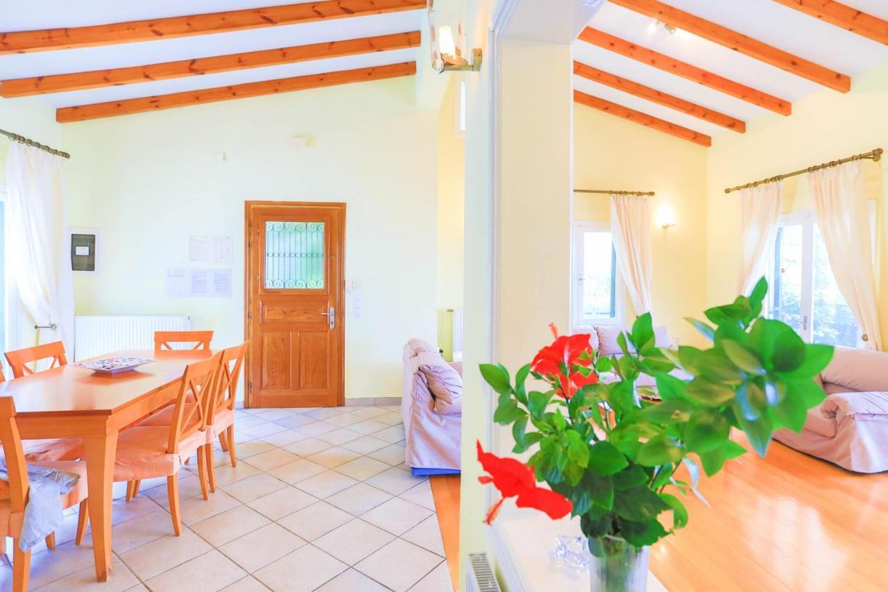 Villa Natasha Katavolos Exterior photo